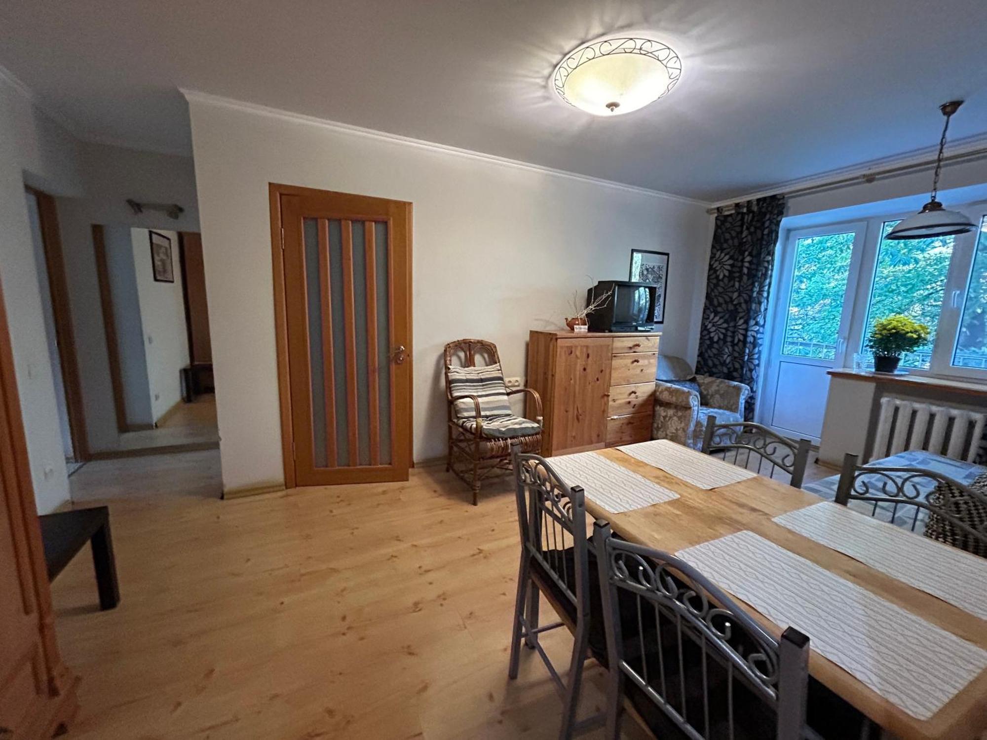 ריבנה Three Bedroom Stepana Bandery Street מראה חיצוני תמונה