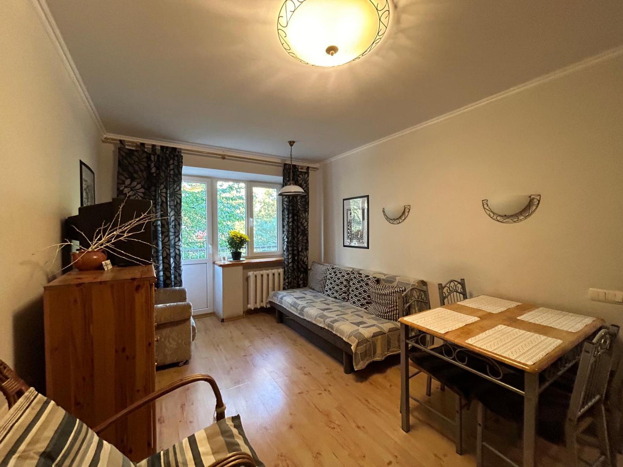 ריבנה Three Bedroom Stepana Bandery Street מראה חיצוני תמונה